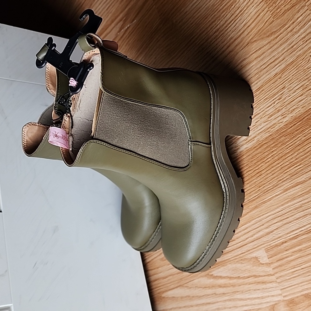 Sam & Libby Camila Boot in Dark Moss
